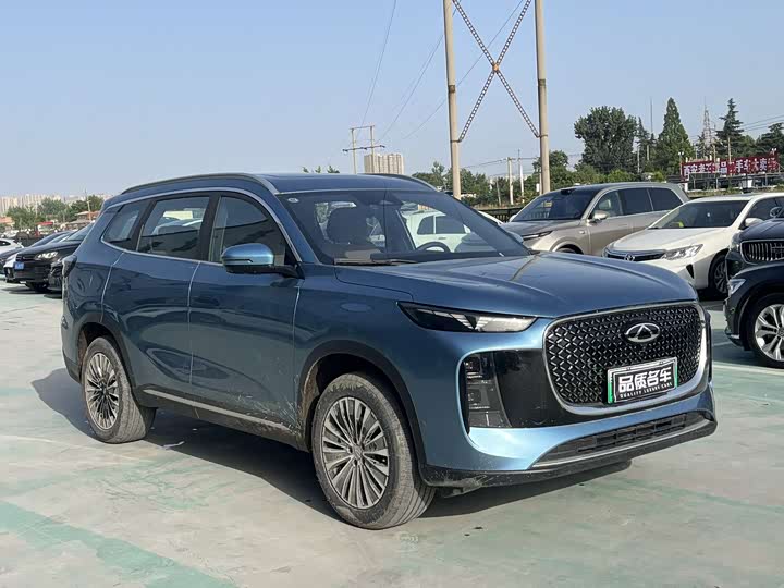 2025 Chery Tiggo 8 Plus C-DM