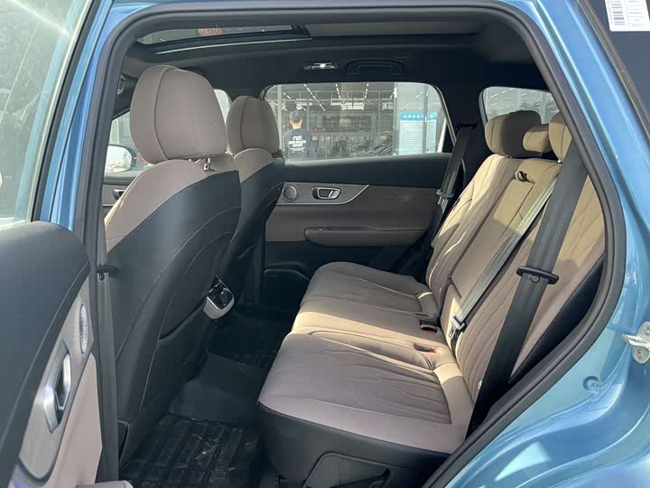 2025 Chery Tiggo 8 Plus C-DM