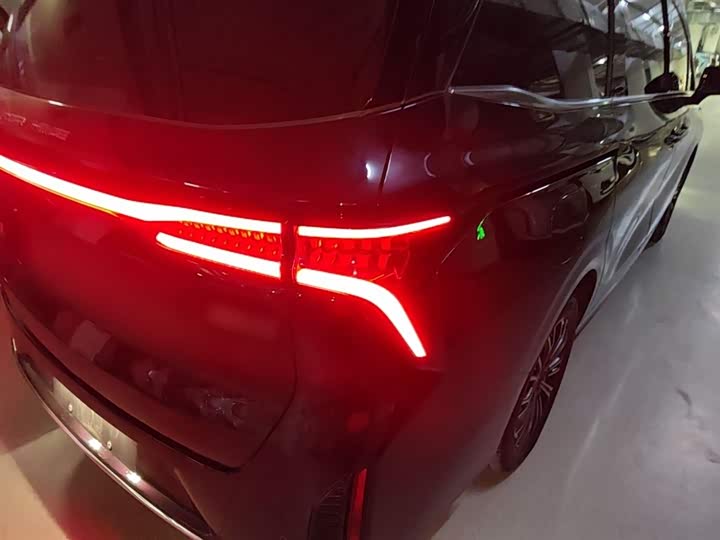 Dongfeng Forthing Xinghai V9 2024 2024款 1.5TD 200km 青云梯系列 尊贵型