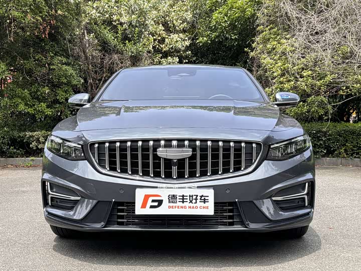 Фото 2 - Geely Preface