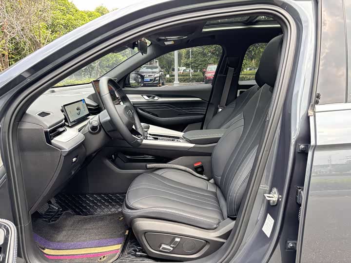 Фото 9 - Geely Preface