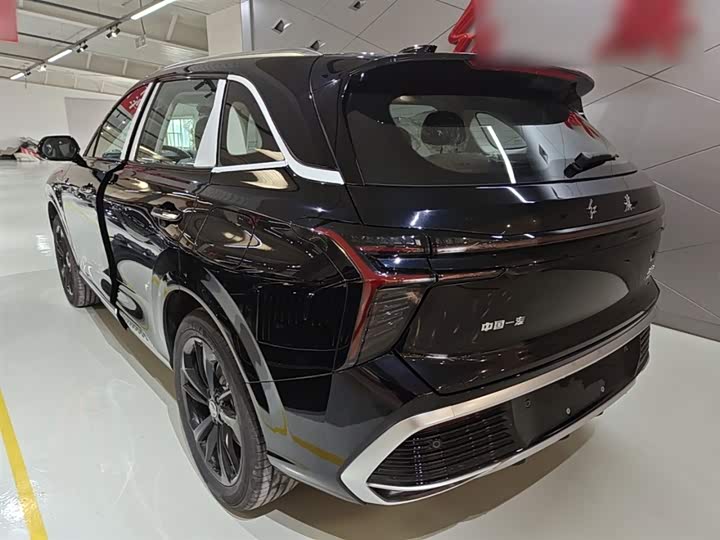 2025 Hongqi HS3 Hybrid