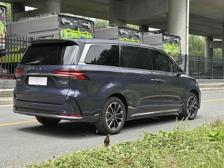 Roewe iMax 8 2021 2021款 400TGI 旗舰版