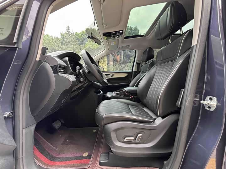 Roewe iMax 8 2021 2021款 400TGI 旗舰版