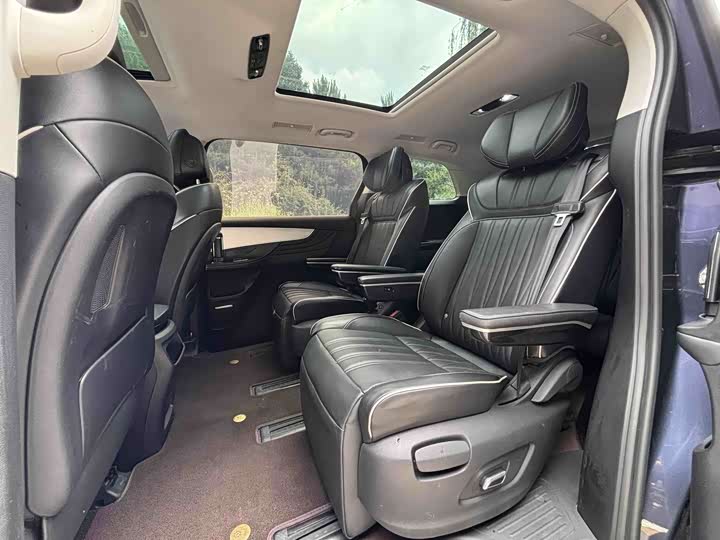 Roewe iMax 8 2021 2021款 400TGI 旗舰版
