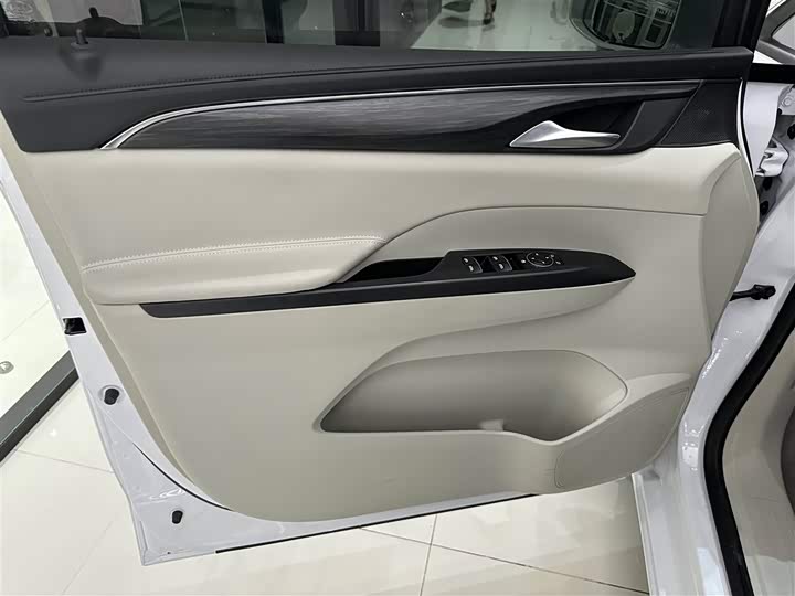 Buick GL8 ES 2023 2023款 ES陆尊 舒适型