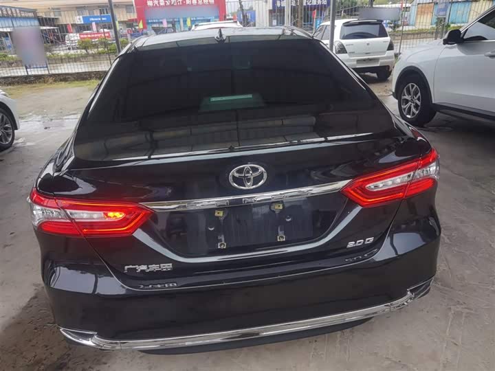 Фото 4 - Toyota Camry