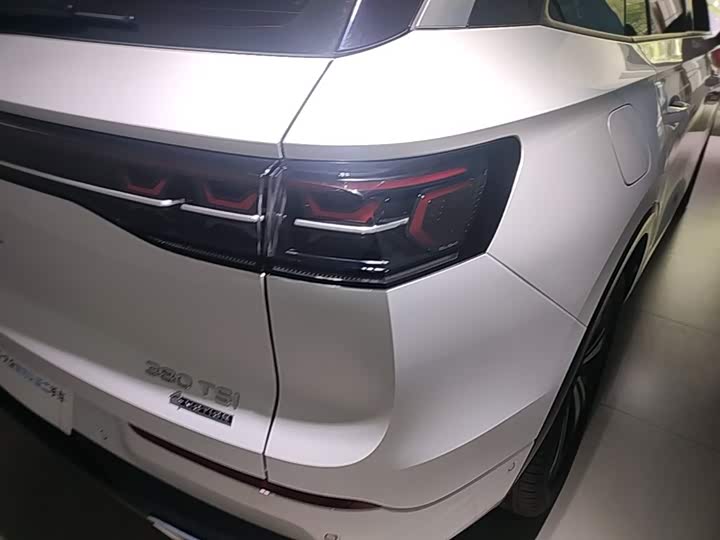 Volkswagen Tavendor 2023 2023款 380TSI 四驱R-Line巡游版