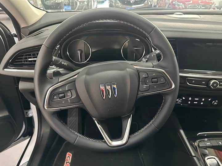 Buick Regal 2025 2025款 28T 纵享版