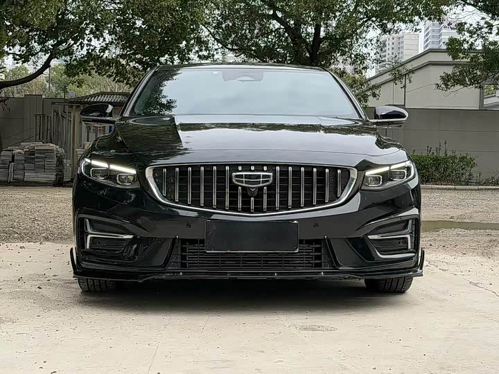 Фото 2 - Geely Preface