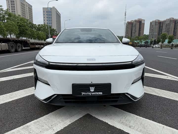 Zdjęcie 2 - Geely Galaxy L6