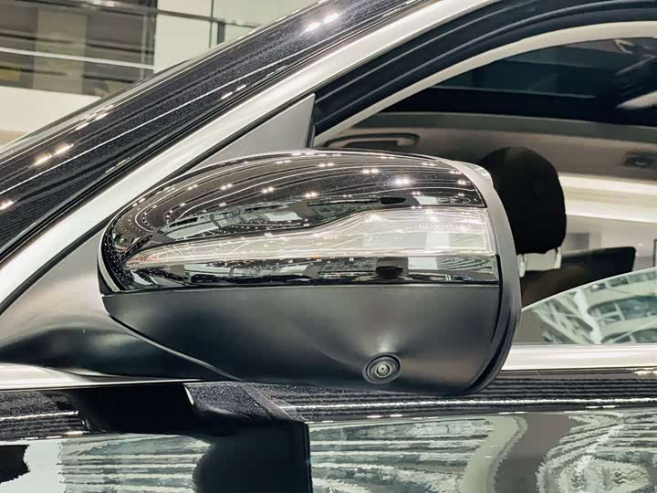 Фото 6 - Mercedes-Benz GLS-Class