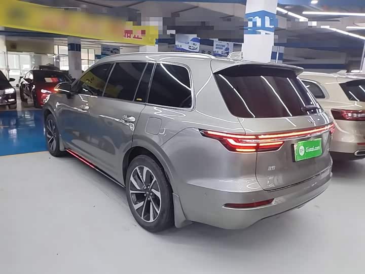Zdjęcie 5 - LiXiang One