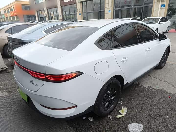Zdjęcie 7 - BYD Qin Plus
