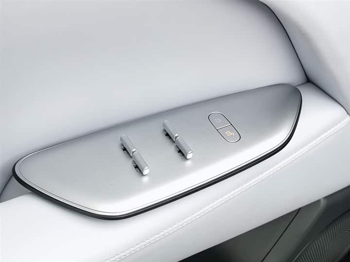 BAIC Arcfox Alpha T5 2024 2024款 520 PRO