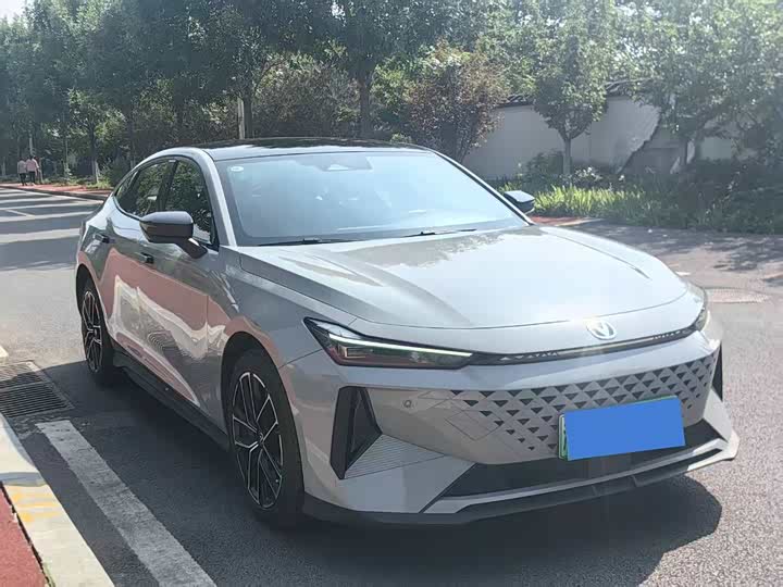 2024 Changan UNI-V Hybrid