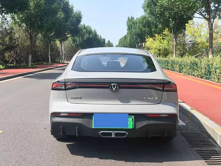2024 Changan UNI-V Hybrid
