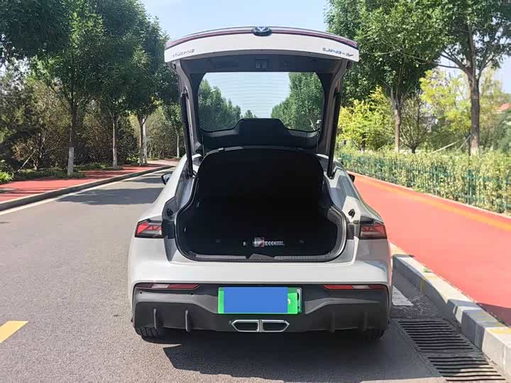 Фото 7 - Changan UNI-V Hybrid