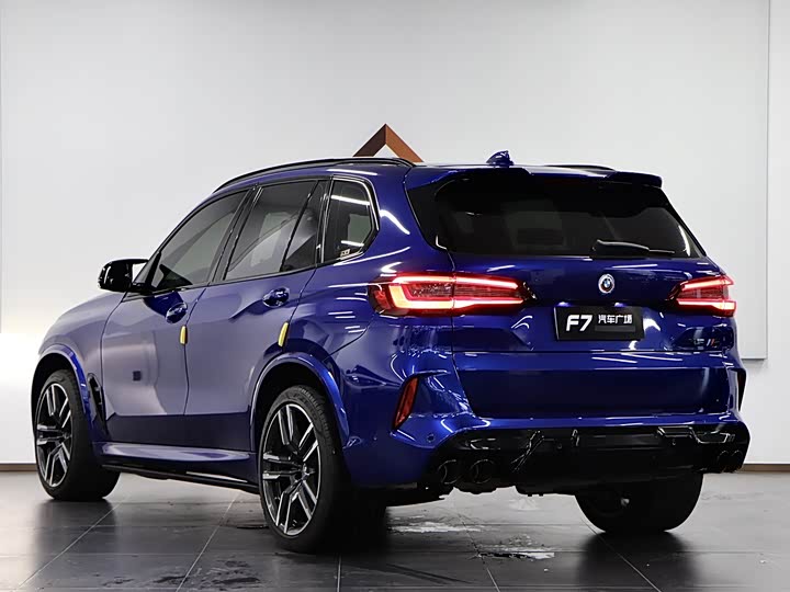 Фото 4 - BMW X5 M
