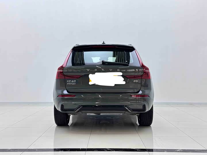 Volvo XC60 2026 2026款 B5 四驱智远运动版