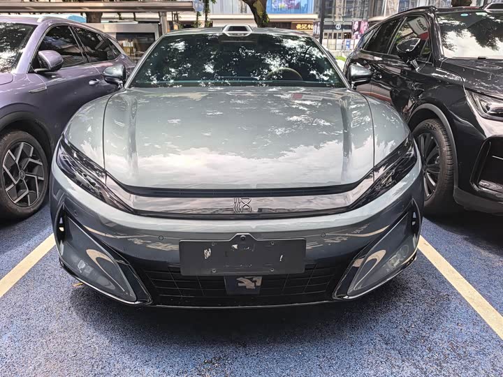 2025 BYD Han L