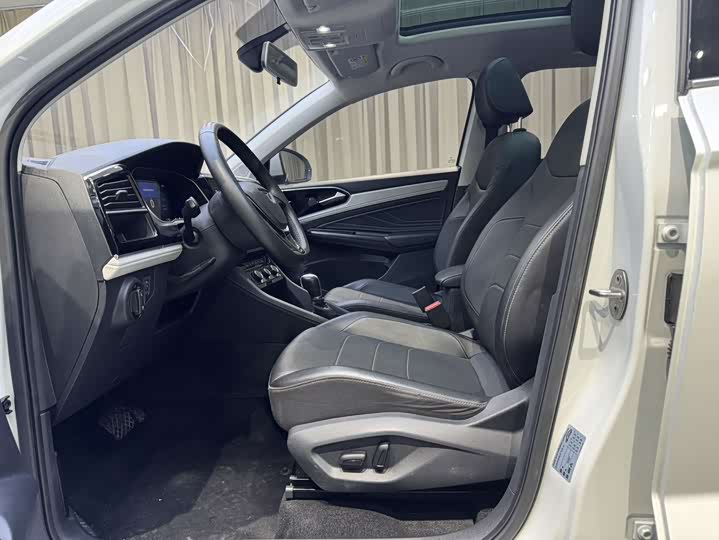 Фото 9 - Jetta VS7