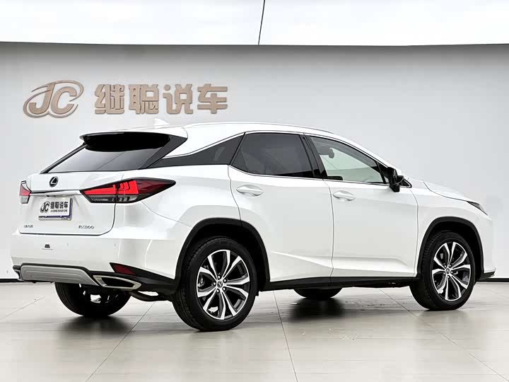 Фото 3 - Lexus RX