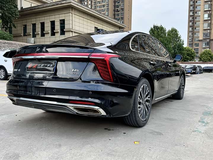 Hongqi H5 2025 2025款 2.0T 自动旗畅版