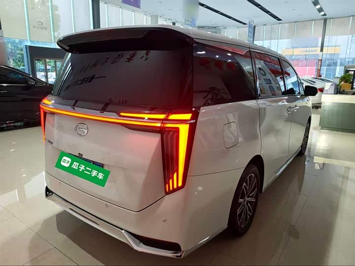 Фото 7 - GAC Trumpchi M8