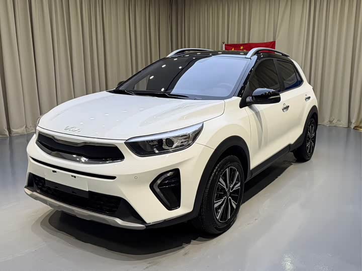 Kia KX1 2021 2021款 1.4L CVT趣享天窗款