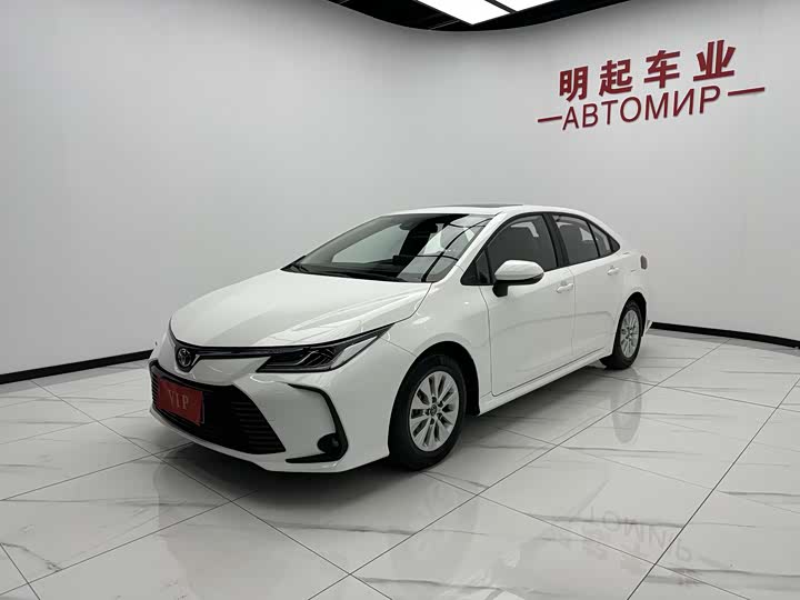 Фото 4 - Toyota Corolla