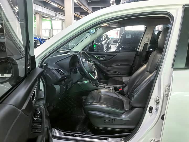 Subaru Forester 2021 2021款 2.0i 豪华版EyeSight