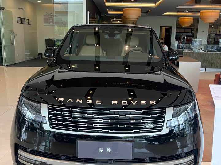 Land Rover Range Rover 2026 2026款 3.0 L6 360PS SE标轴版
