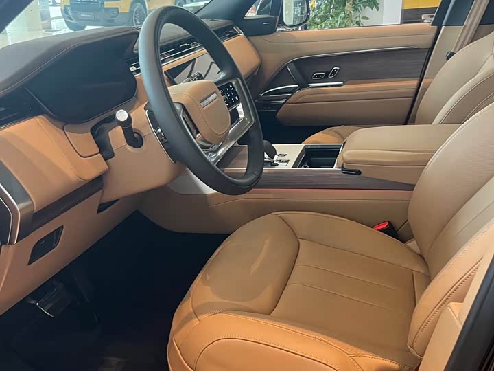 Land Rover Range Rover 2026 2026款 3.0 L6 360PS SE标轴版