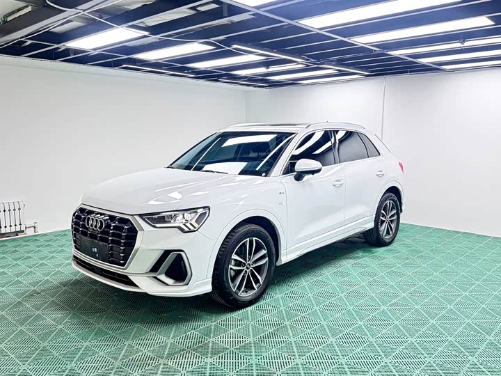 Фото 1 - Audi Q3