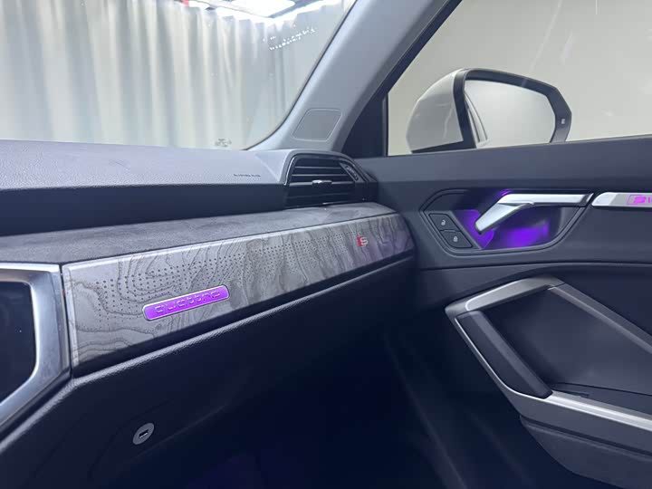 Фото 7 - Audi Q3