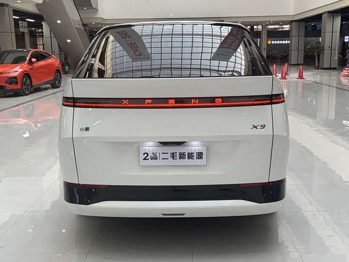 XPeng X9 2025 2025款 纯电 740超长续航 Max