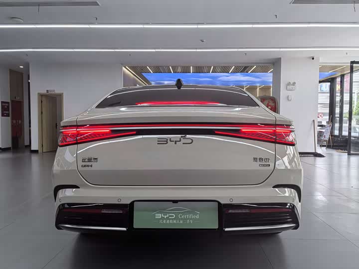BYD Seal 07 DM-i Hybrid 2025 2025款 智驾版 DM-i 1.5L 125km 尊贵型