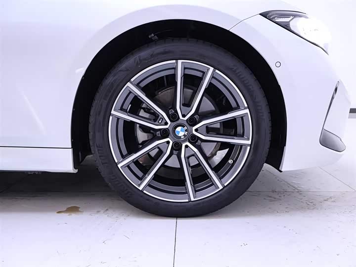 Zdjęcie 6 - BMW 3 Series
