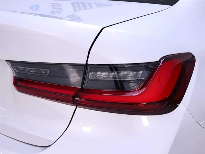 Zdjęcie 9 - BMW 3 Series