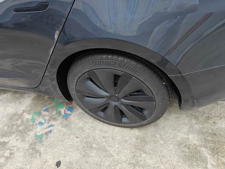 Tesla Model 3 2025 2025款 后轮驱动版