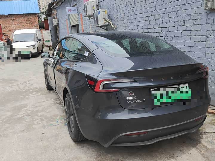 Tesla Model 3 2025 2025款 后轮驱动版