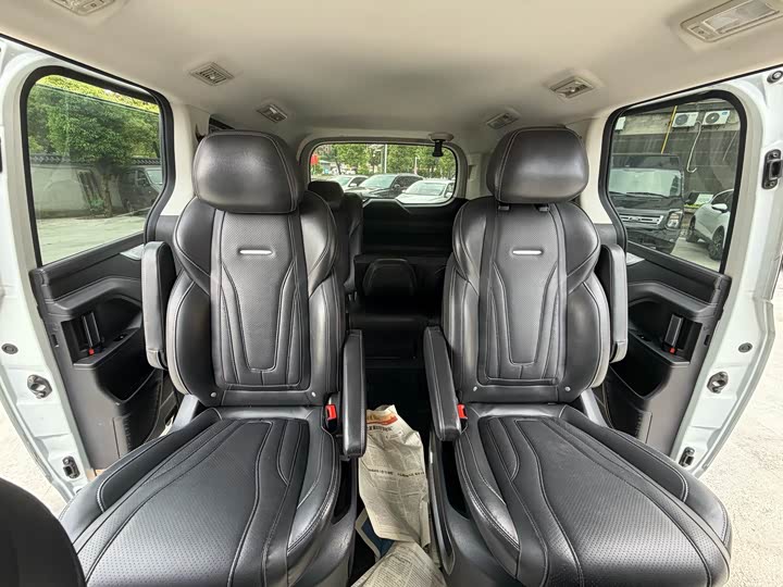 Maxus G20 2021 2021款 PLUS 2.0T 柴油自动豪华版