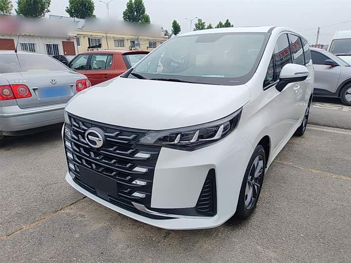 Photo 1 - GAC Trumpchi M6