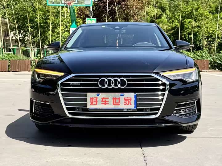Photo 2 - Audi A6L