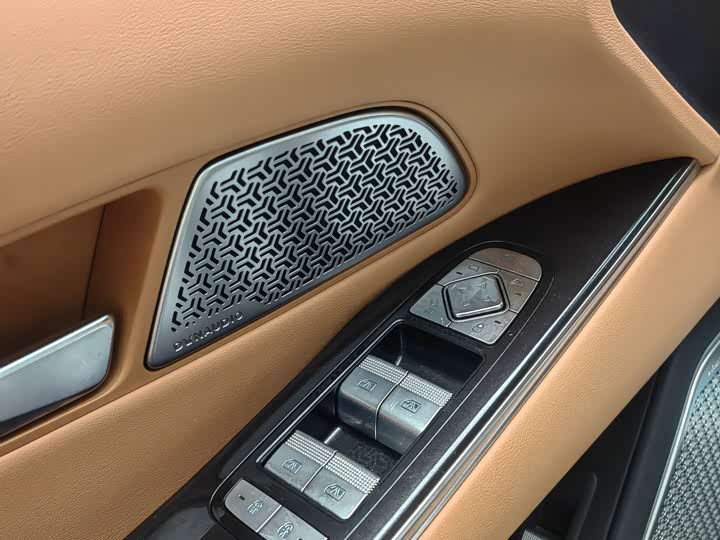 Фото 8 - BYD Han L
