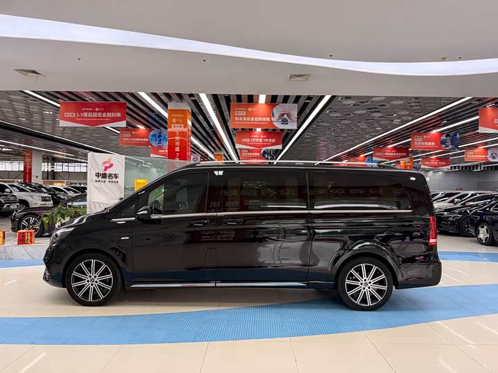 Mercedes-Benz V-Class 2022 2022款 V 260 L 长轴距豪华版