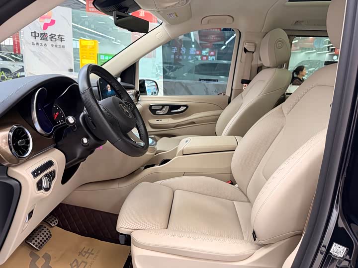 Mercedes-Benz V-Class 2022 2022款 V 260 L 长轴距豪华版
