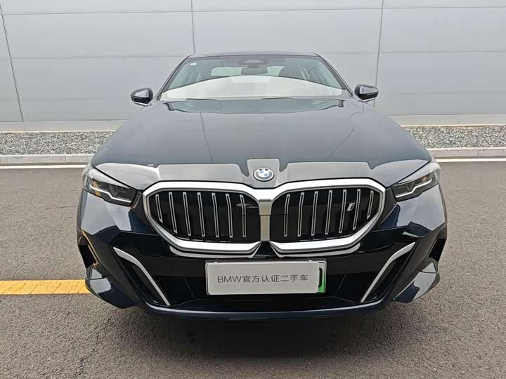 BMW i5 2025 2025款 eDrive 35L M运动套装