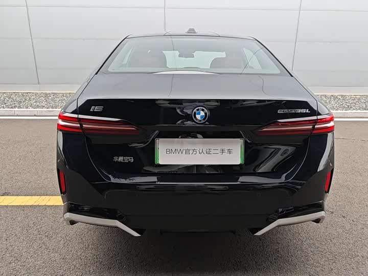 BMW i5 2025 2025款 eDrive 35L M运动套装